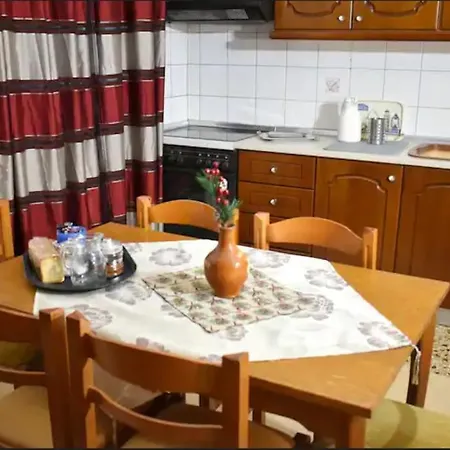 Apartament Little House *