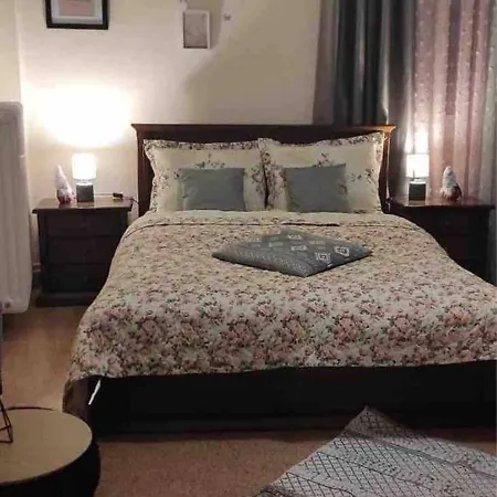 Little House * Mouzaki